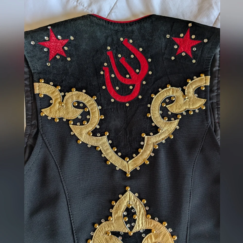 TLC Leather Collection Red Black & Gold Horsemanship Show Studded Rhine Vest - Picture 9 of 10